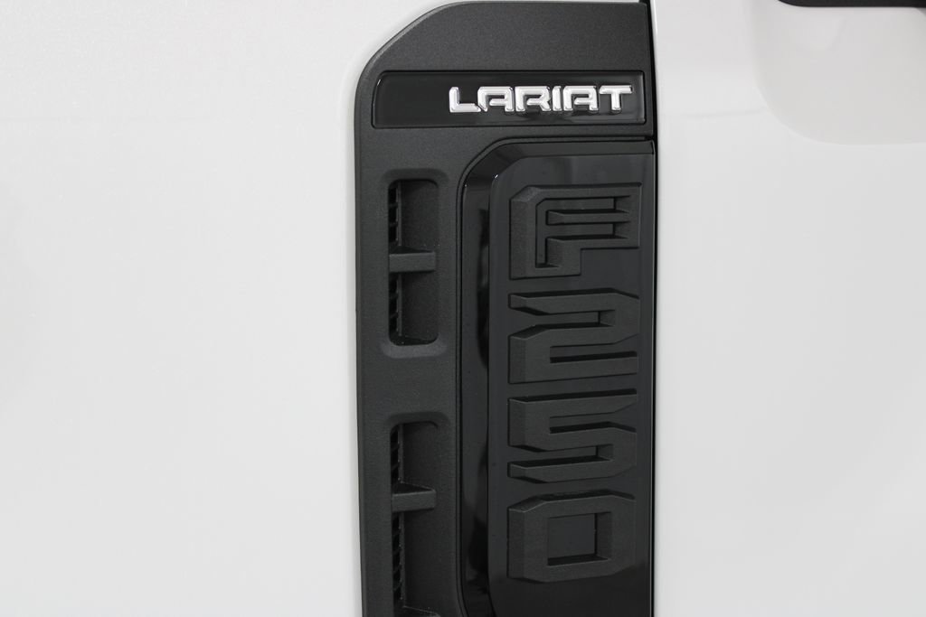 New 2026 Ford F250 Lariat w/ Black Appearance Package image 16