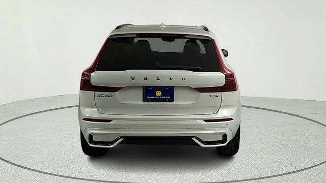 New 2026 Volvo XC60 T8 Ultra w/ Climate Package PRO AWD/4WD image 6