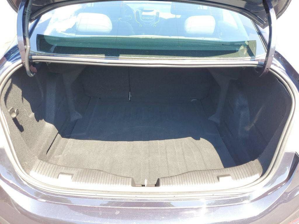 Used 2016 Chevrolet Cruze LT w/ LT Convenience Package FWD image 30