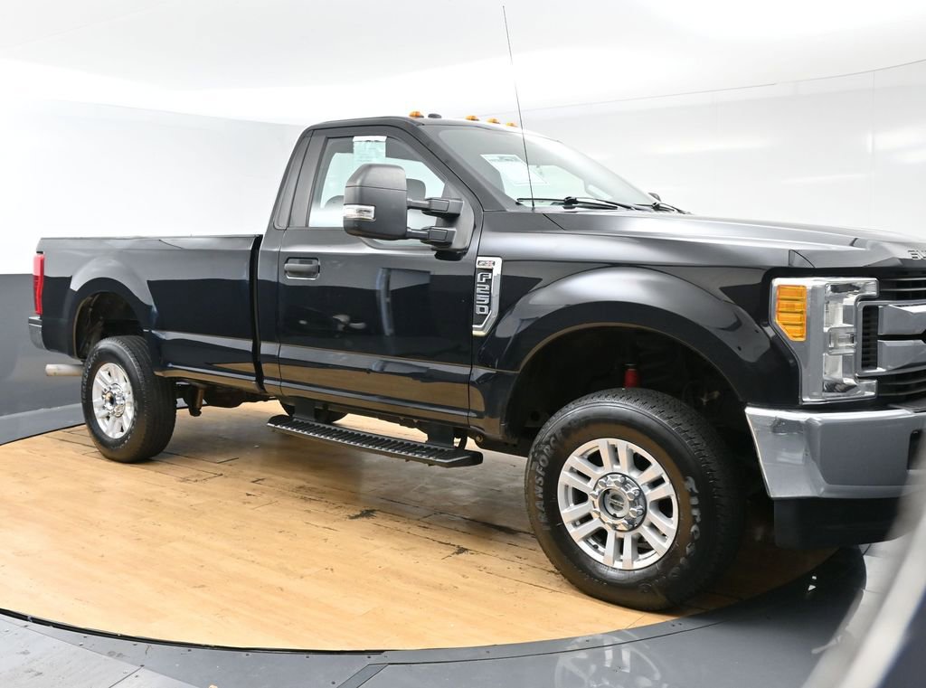 Used 2017 Ford F250 XL w/ STX Appearance Package AWD/4WD image 3