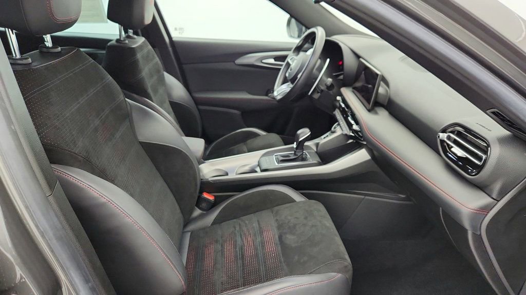 Used 2024 Dodge Hornet R/T w/ Track Pack image 23