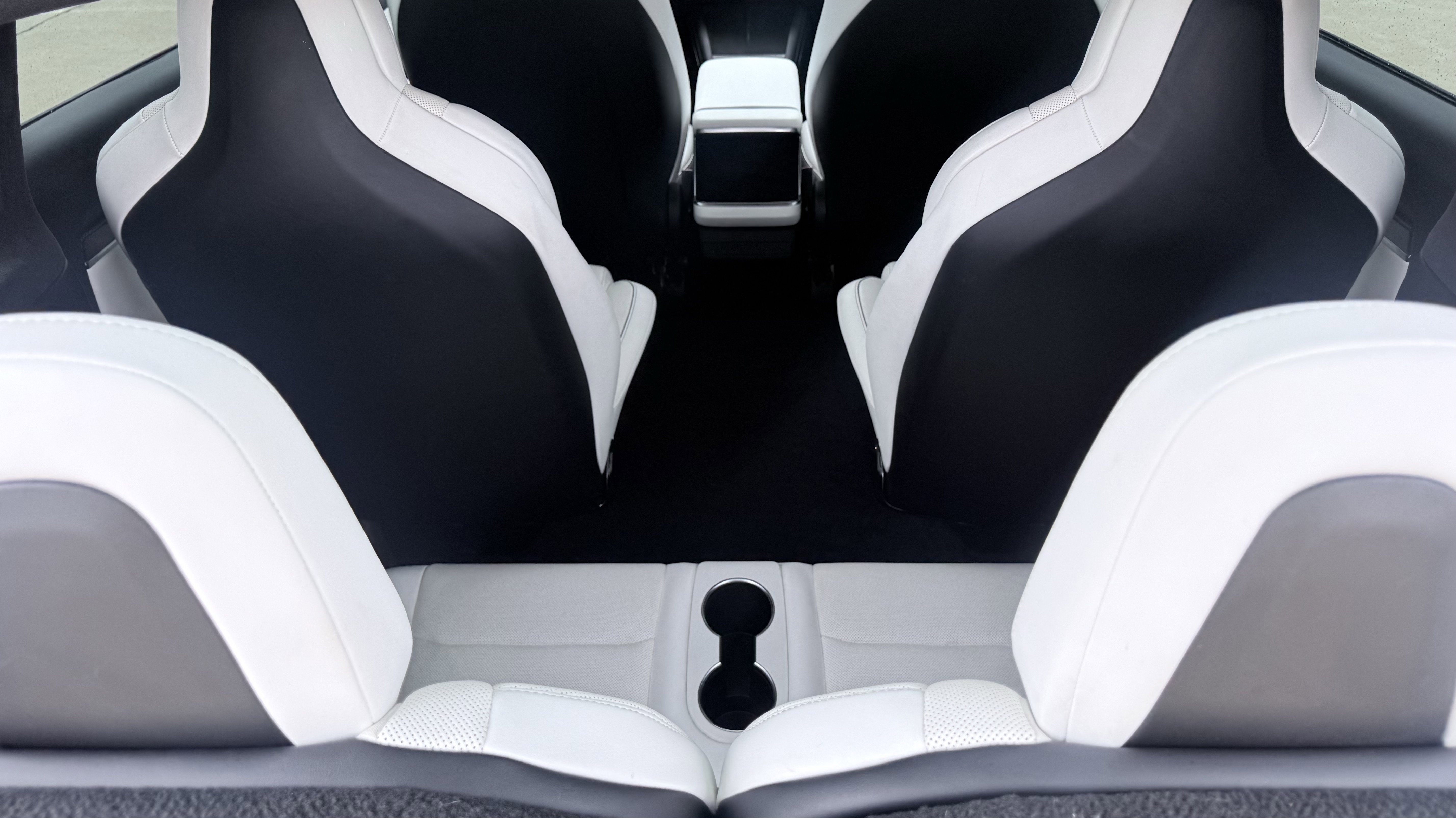 Used 2022 Tesla Model X Plaid AWD/4WD image 3