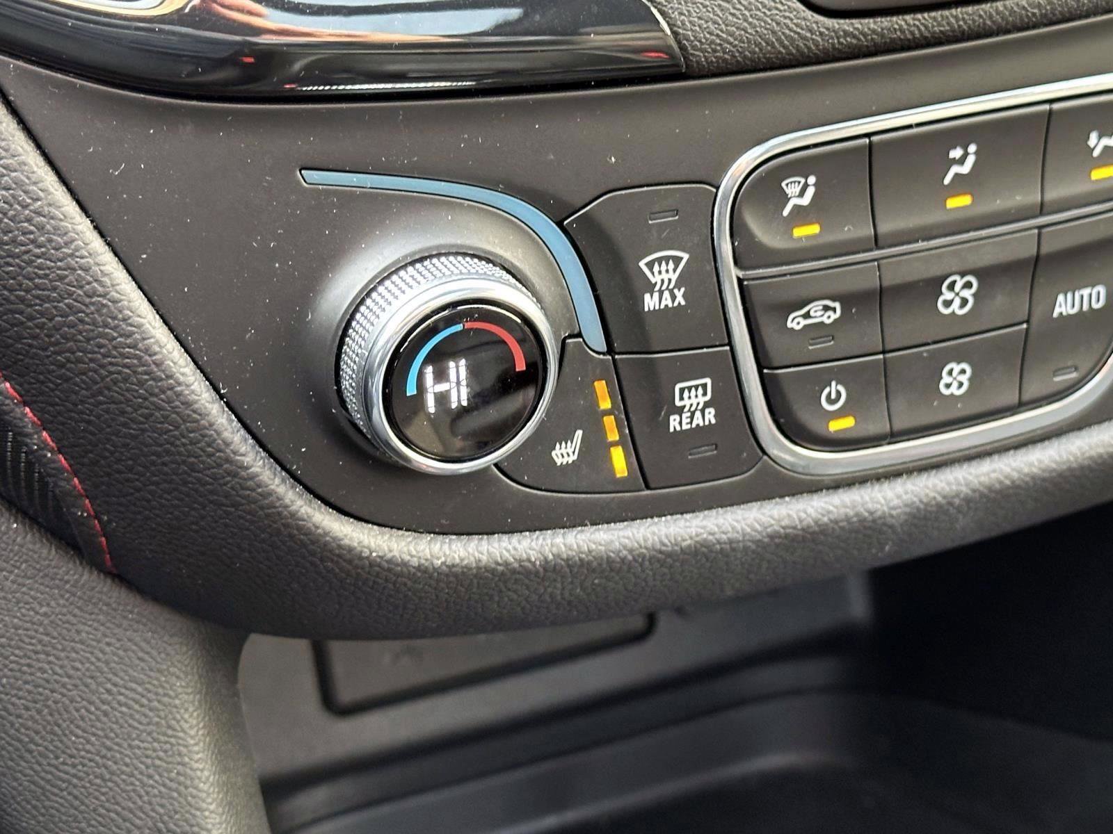 Certified 2023 Chevrolet Equinox RS w/ LPO, Floor Liner Package image 25