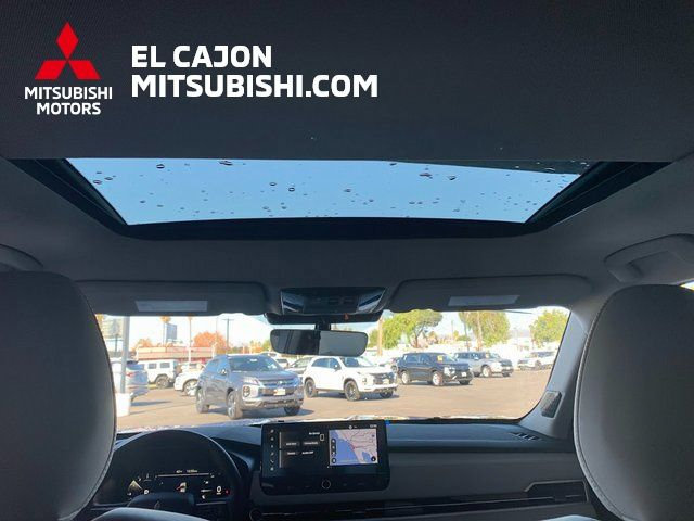 New 2026 Mitsubishi Outlander SE FWD image 20