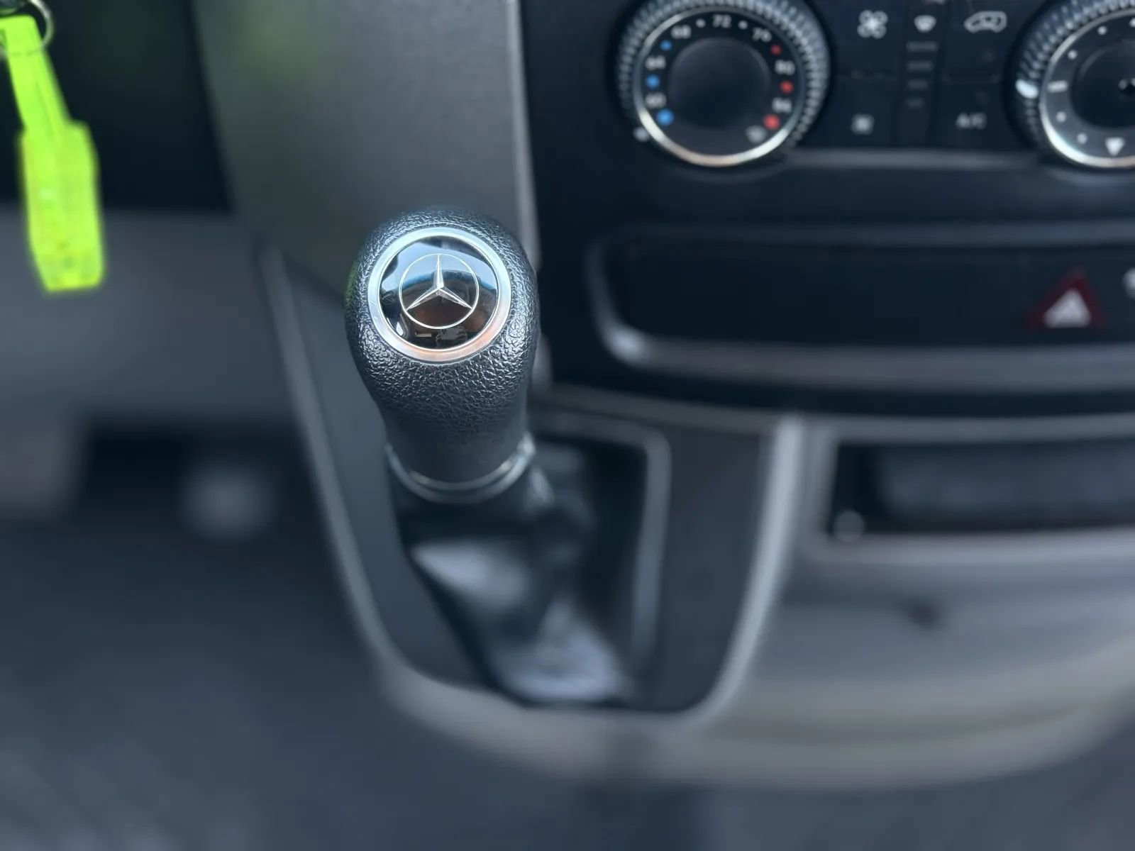 Used 2014 Mercedes-Benz Sprinter 2500 image 21