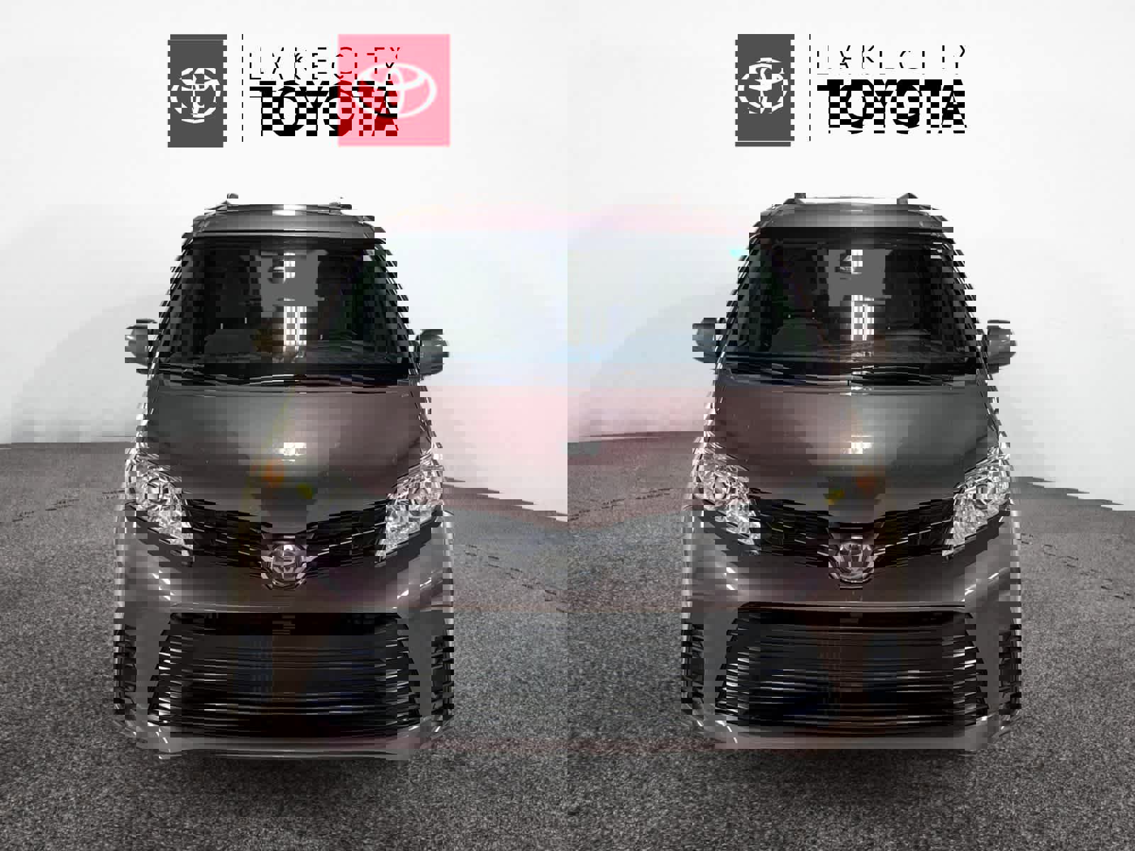 Used 2019 Toyota Sienna LE w/ LE Preferred Package image 12