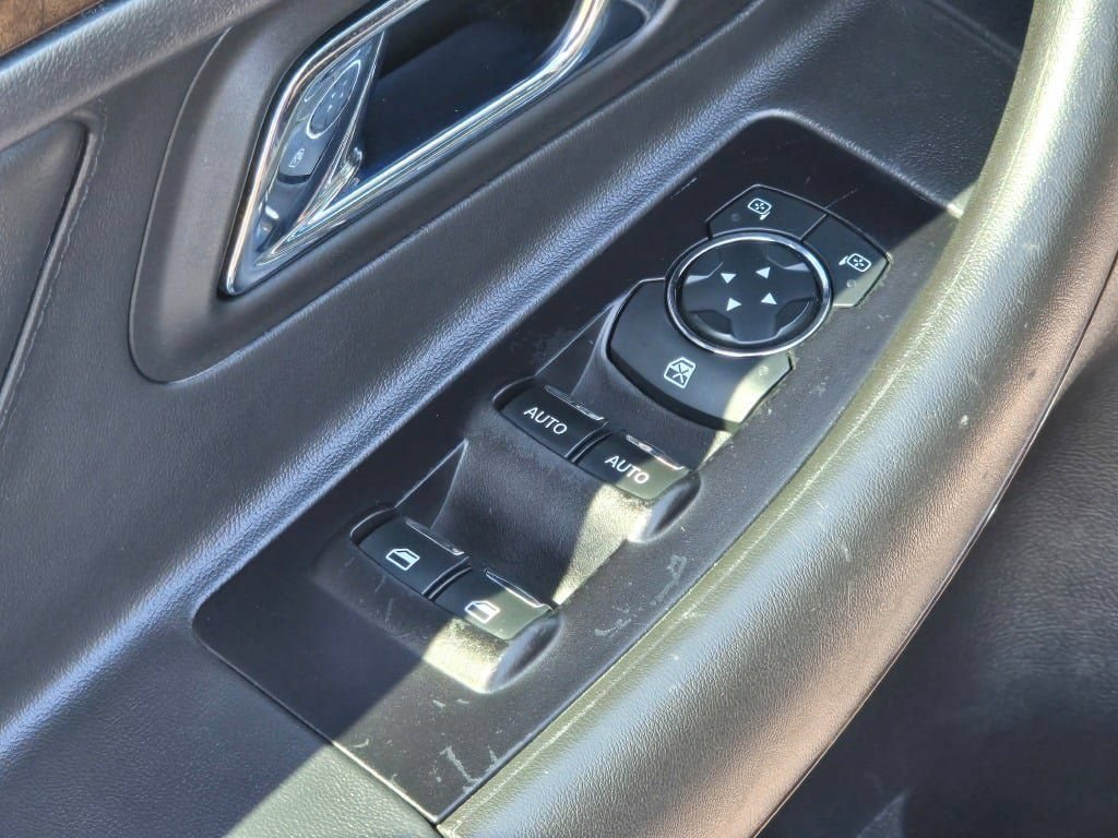 Used 2019 Ford Taurus Limited AWD/4WD image 21