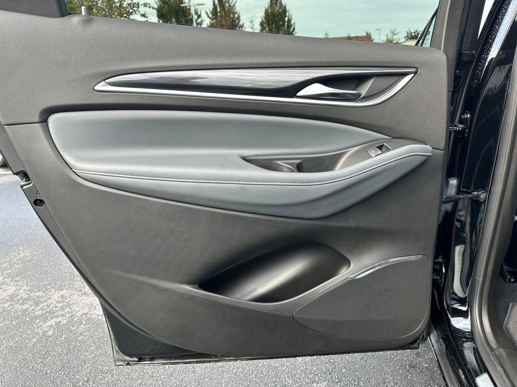 Used 2024 Buick Enclave Essence w/ Sport Touring Edition image 13