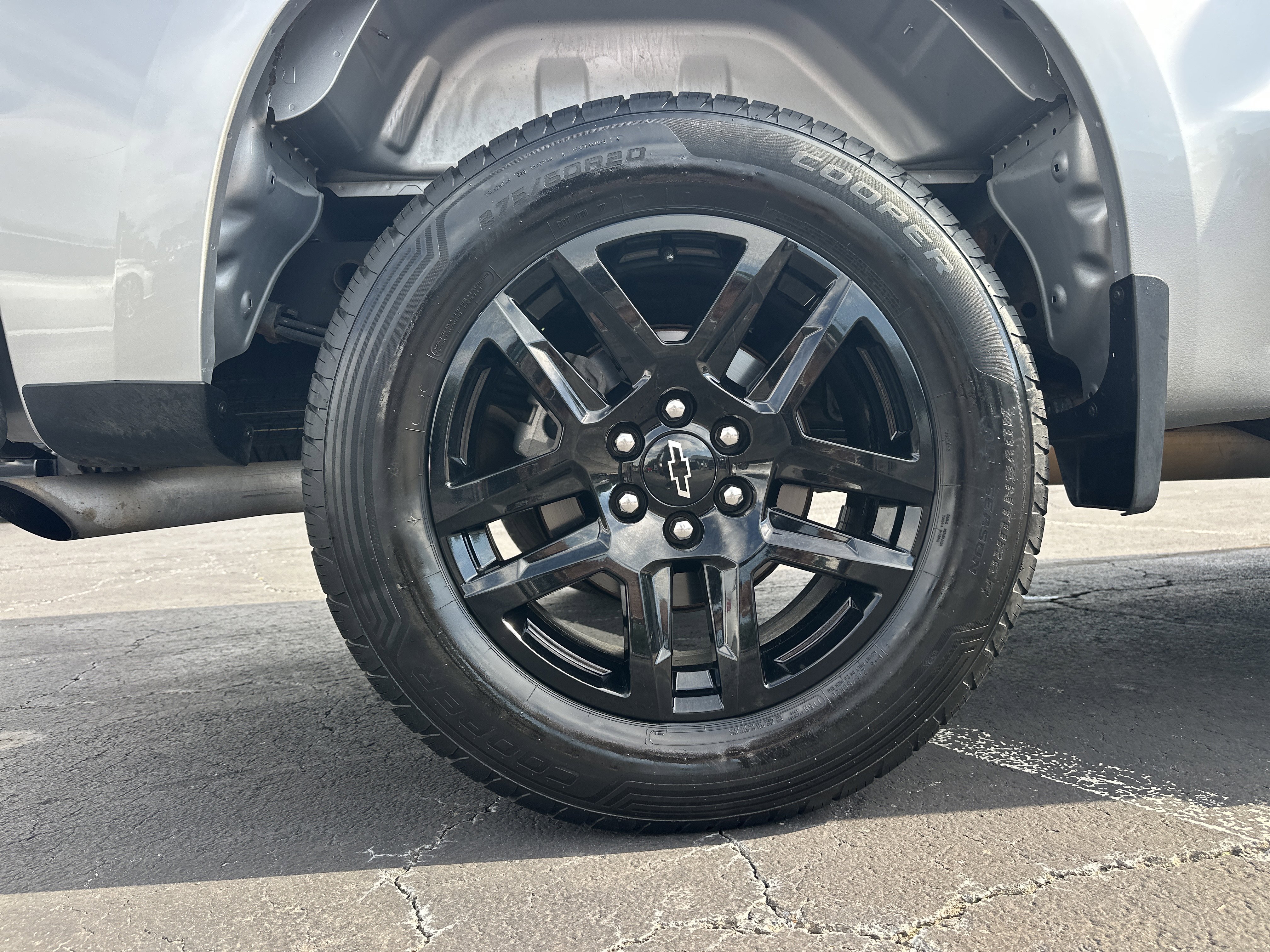 Used 2020 Chevrolet Silverado 1500 Custom w/ Rally Edition AWD/4WD image 18