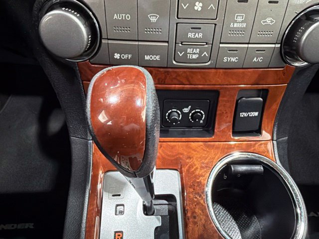 Used 2013 Toyota Highlander Limited AWD/4WD image 43