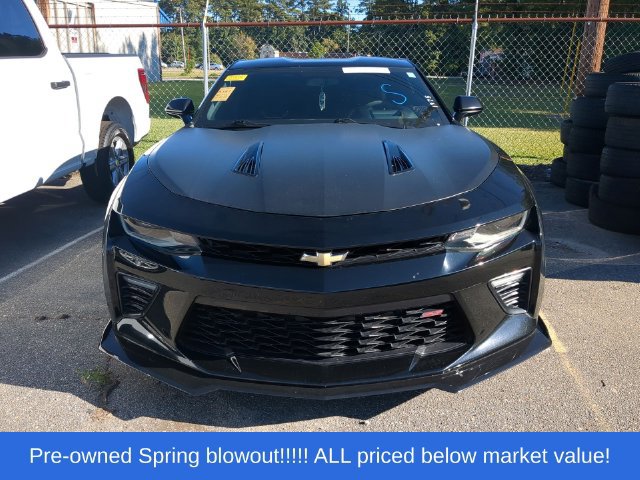 Used 2018 Chevrolet Camaro SS RWD image 4