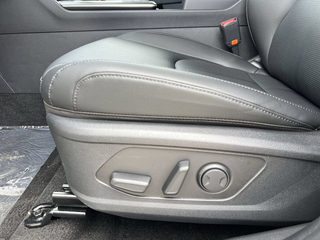 New 2026 Kia Sportage EX FWD image 12