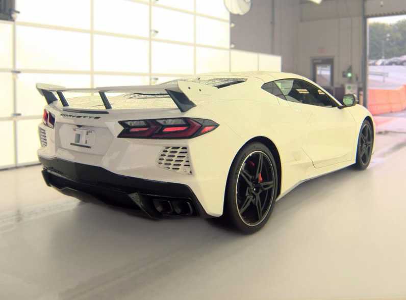 Used 2023 Chevrolet Corvette Stingray Premium Cpe w/ Z51 Performance Package RWD video 2