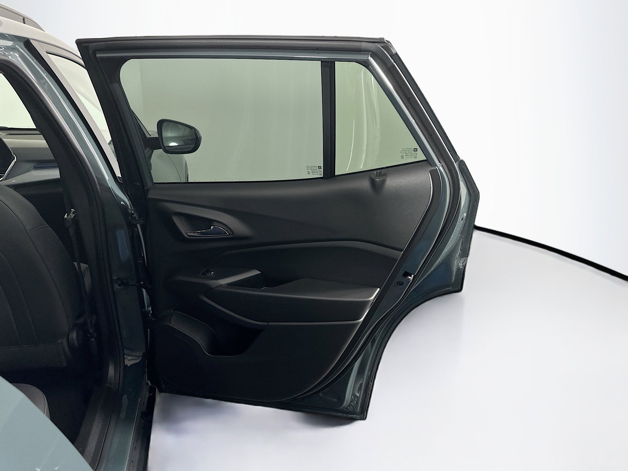 Used 2025 Chevrolet Trax LT image 27