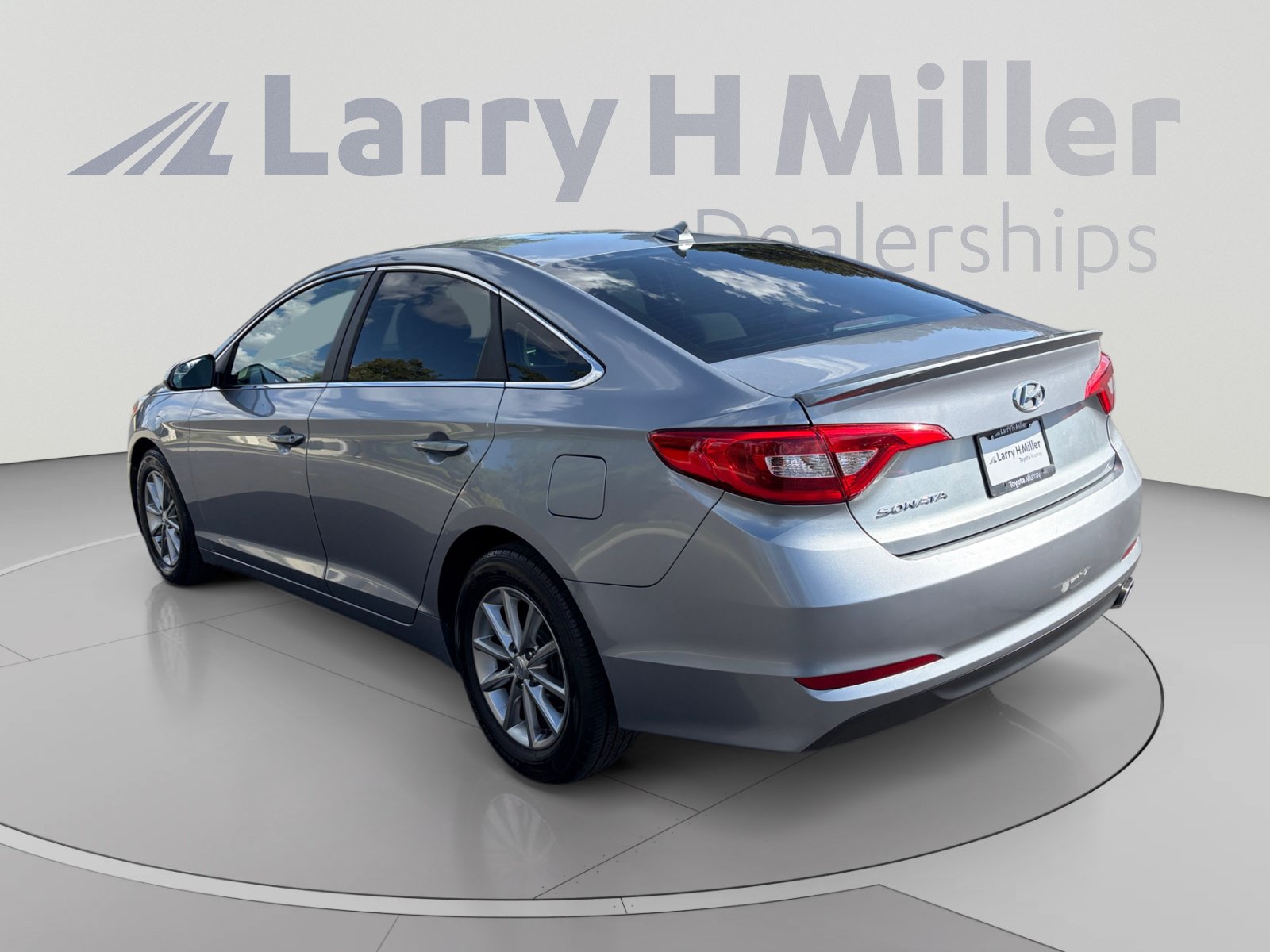 Used 2016 Hyundai Sonata SE FWD image 3