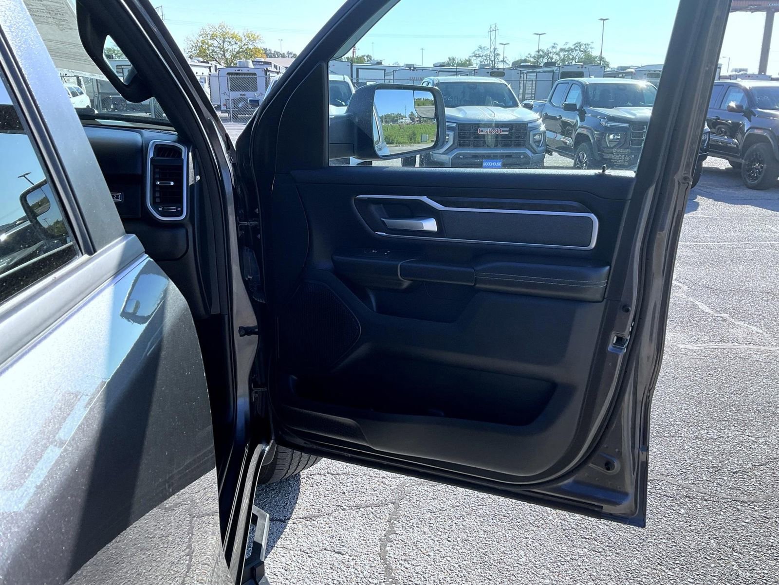 Used 2021 RAM 1500 Big Horn image 16