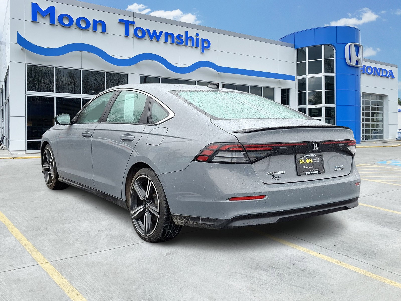 Used 2023 Honda Accord Sport image 4