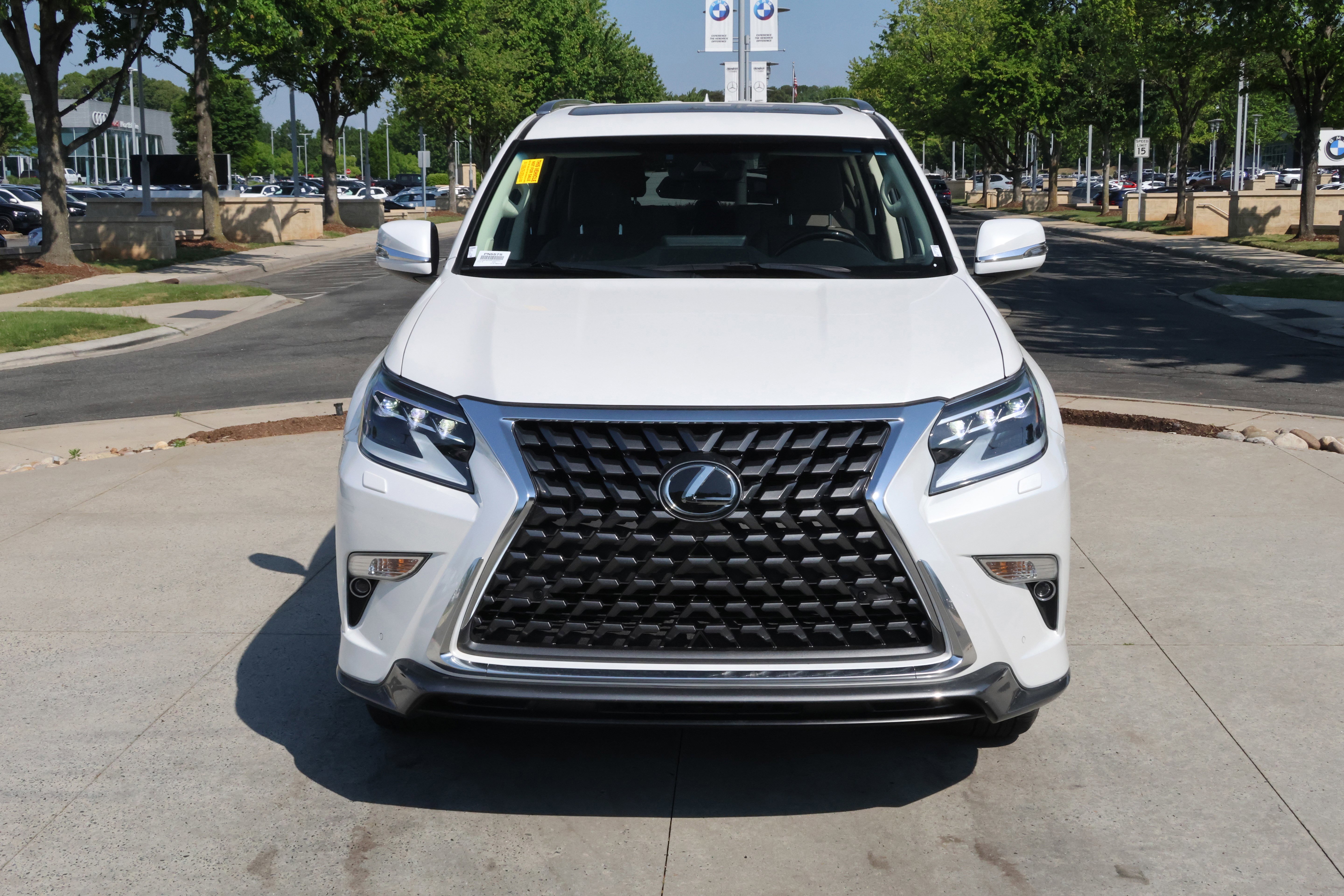 Used 2023 Lexus GX 460 Premium AWD/4WD image 3
