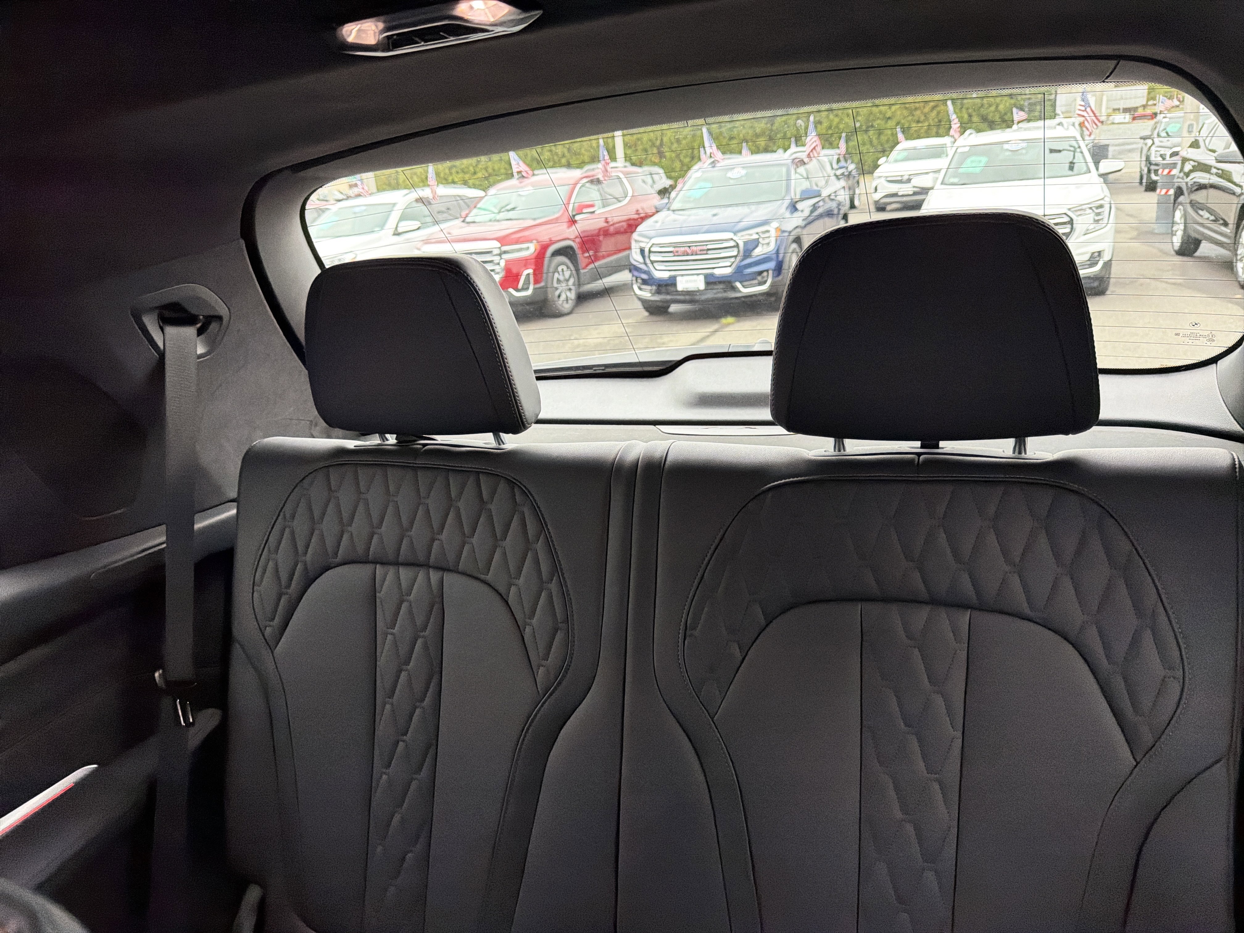 Used 2022 BMW X7 M50i w/ Cold Weather Package image 29