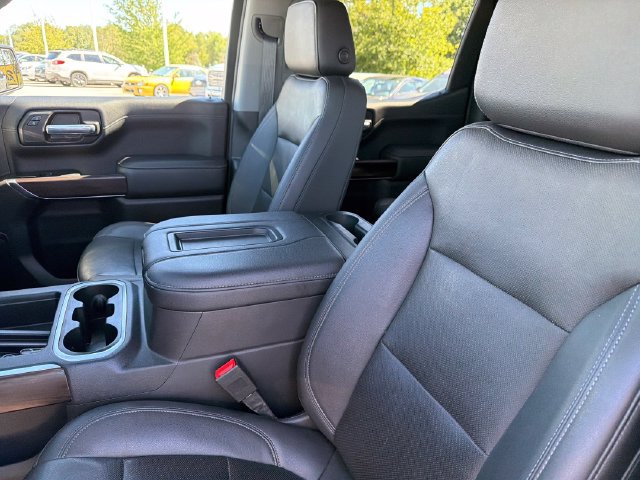 Used 2021 GMC Sierra 1500 SLT AWD/4WD image 18