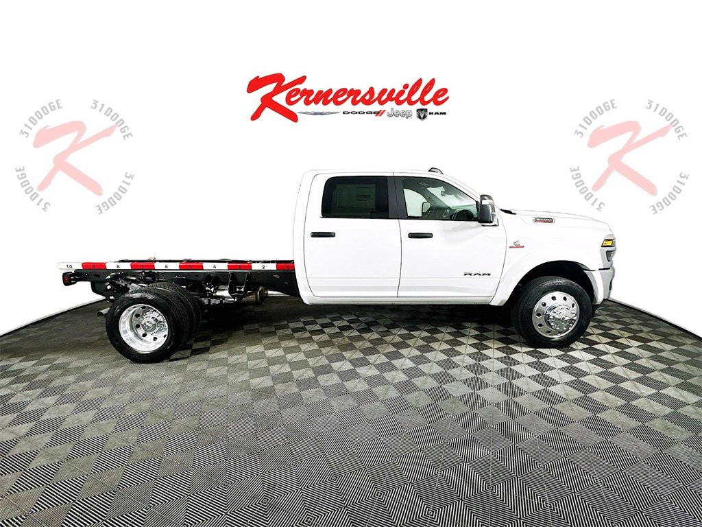 New 2026 RAM 5500 Big Horn 60CA Dually image 8