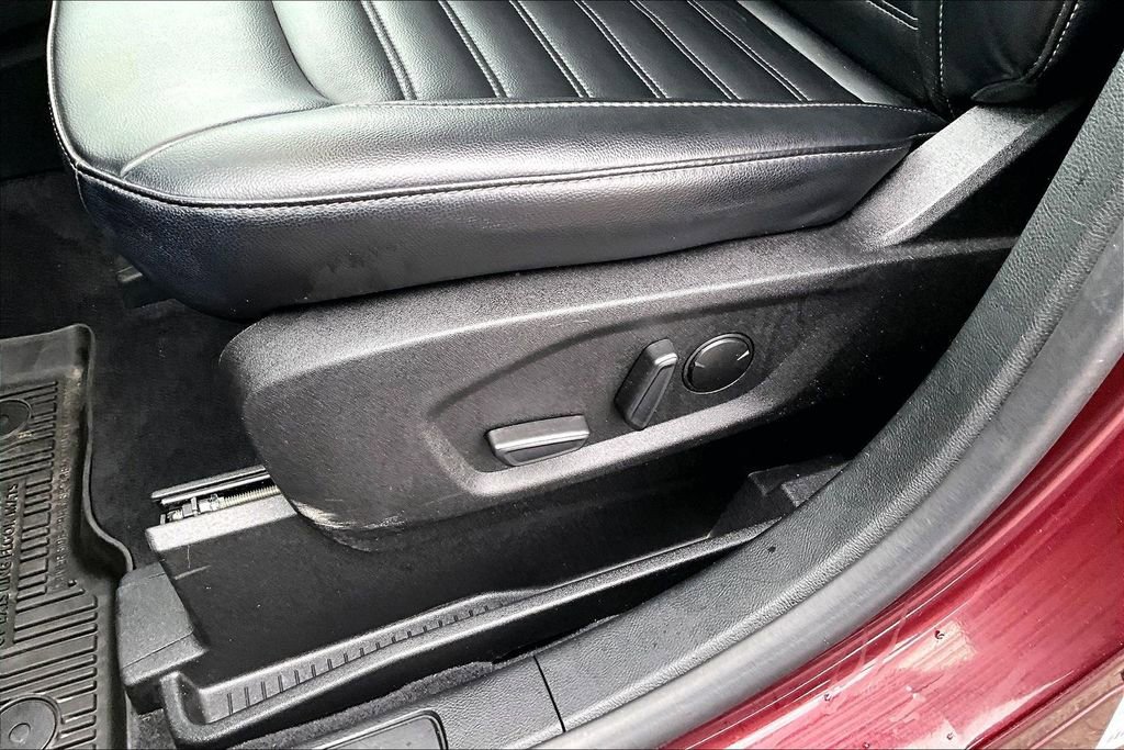 Used 2024 Ford Edge SEL w/ Convenience Package image 38