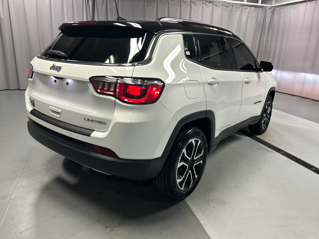 Used 2023 Jeep Compass Limited AWD/4WD image 7