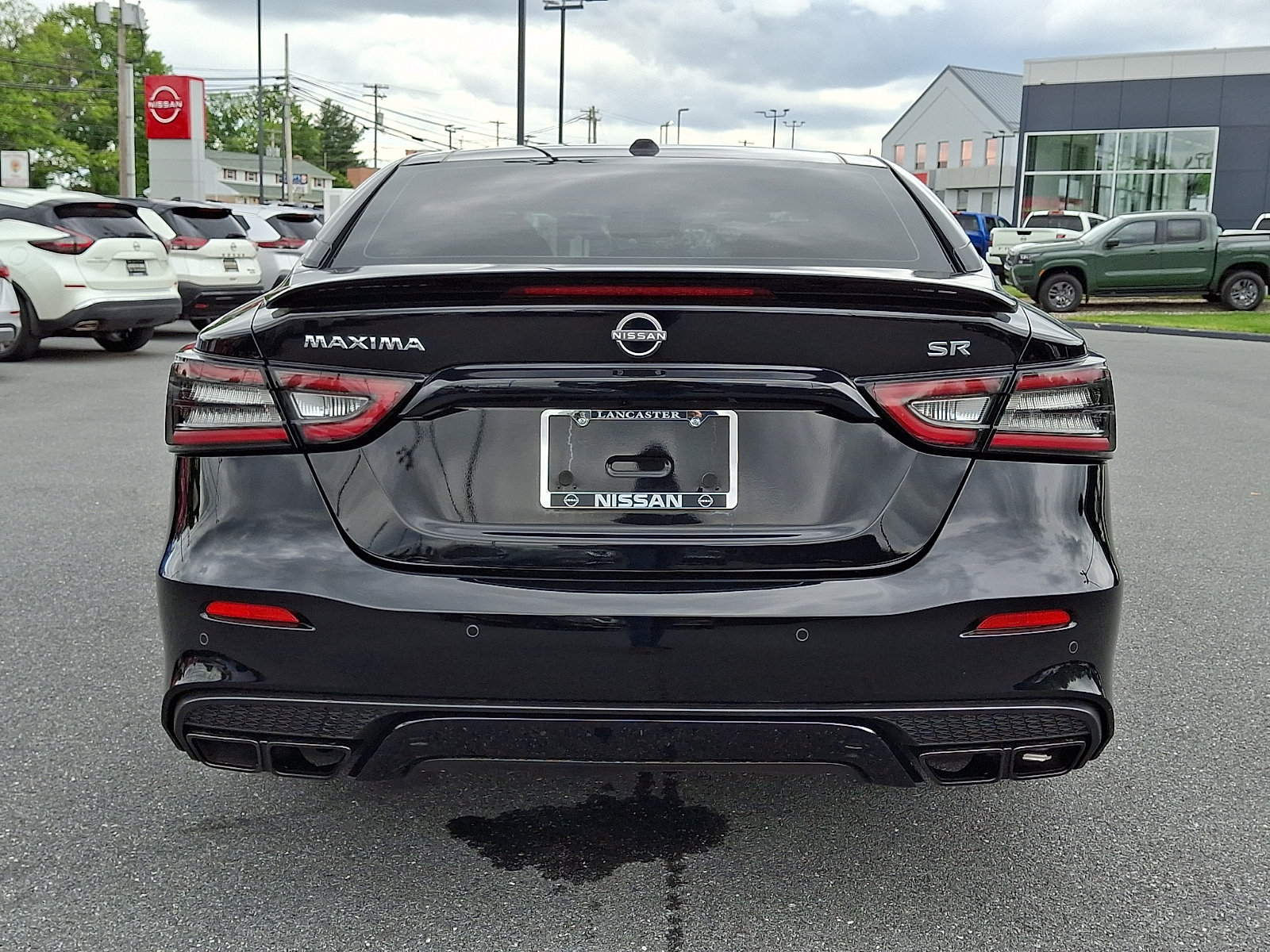 Used 2023 Nissan Maxima SR w/ Sport Mat Group FWD image 7
