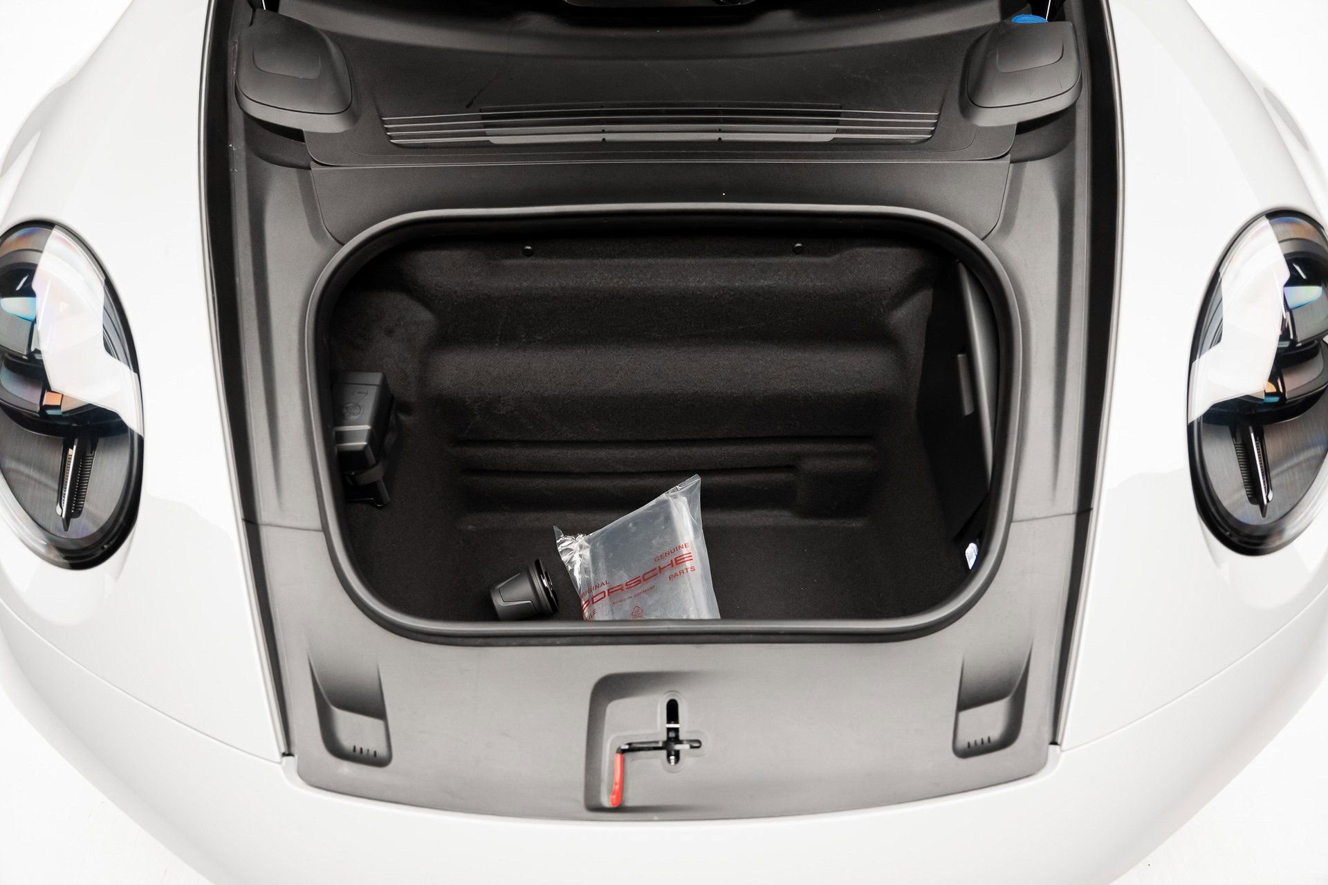 Used 2025 Porsche 911 Targa 4 GTS w/ Premium Package image 76