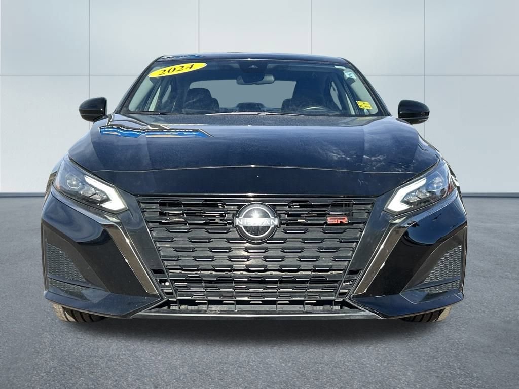 Used 2024 Nissan Altima 2.5 SR image 3