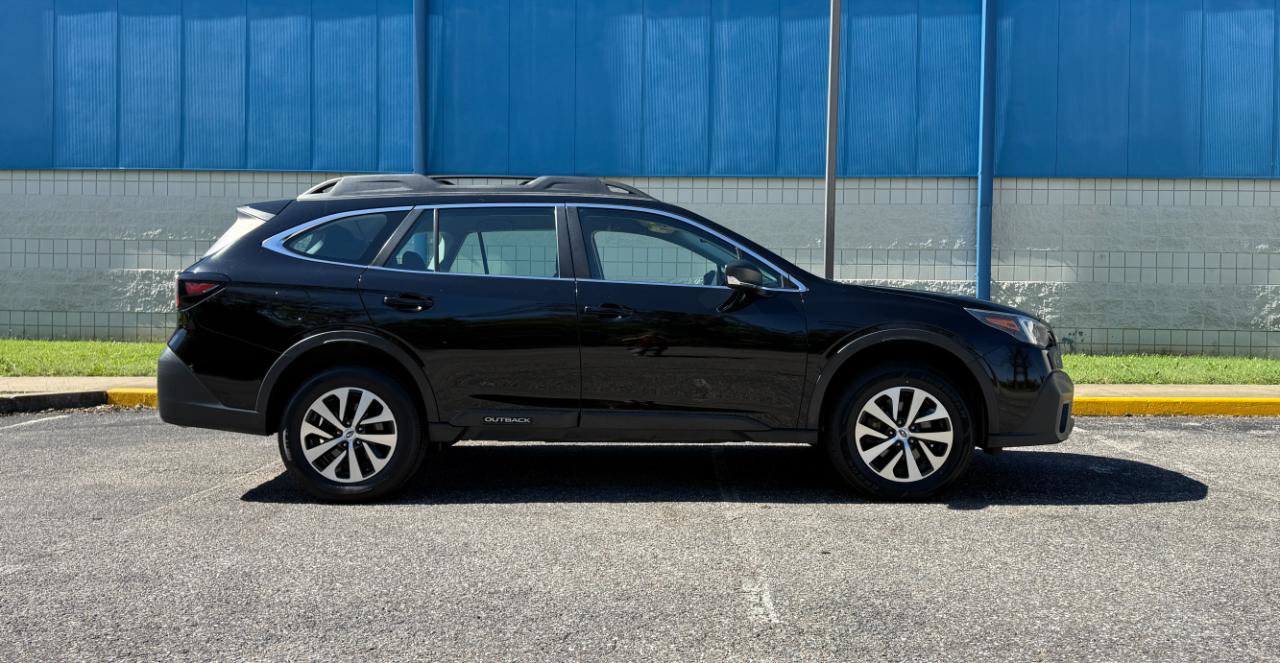 Used 2022 Subaru Outback AWD/4WD image 4