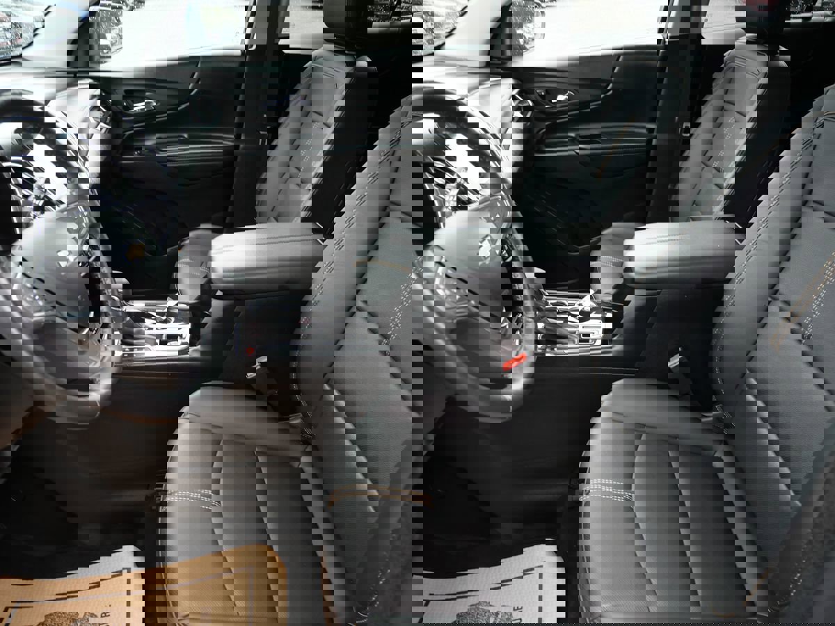 Used 2022 Chevrolet Equinox Premier image 10