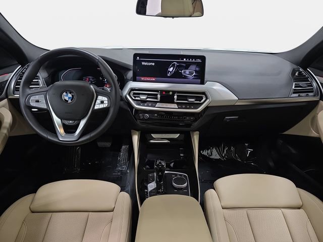 Certified 2025 BMW X4 xDrive30i AWD/4WD image 9