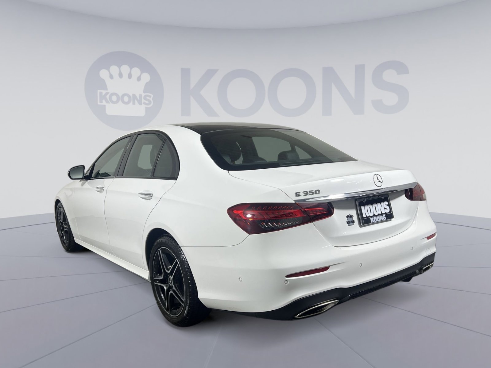 Used 2021 Mercedes-Benz E 350 Sedan image 4