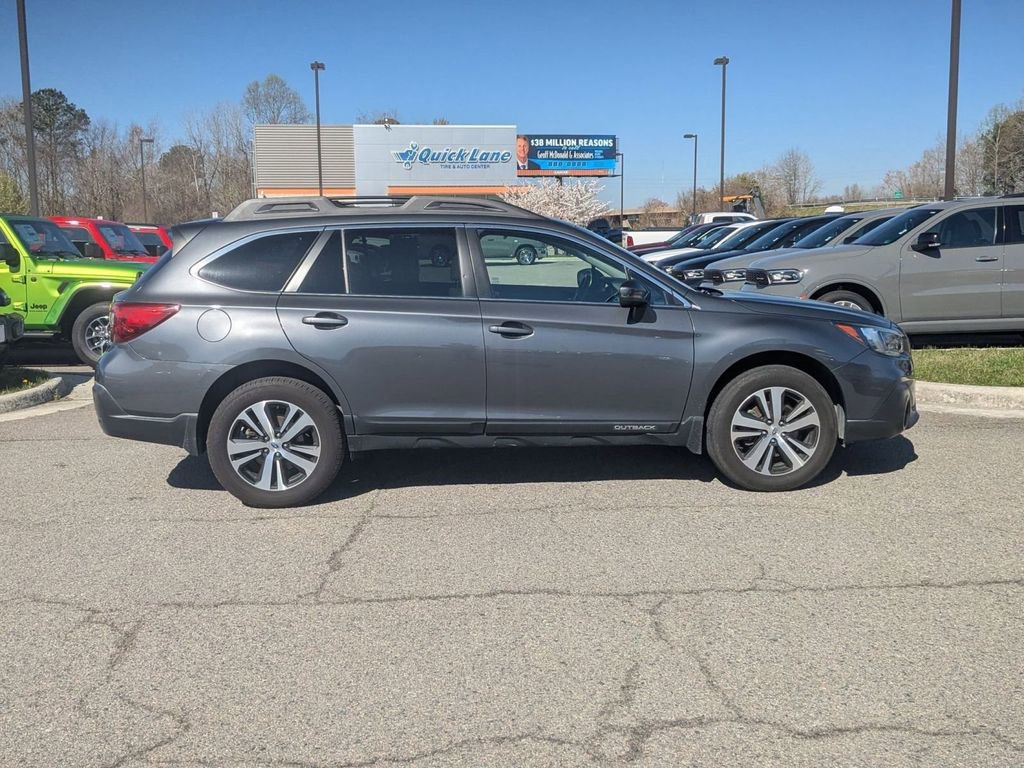 Used 2018 Subaru Outback 3.6R Limited AWD/4WD image 6