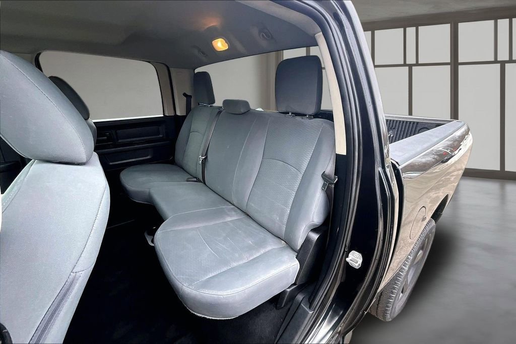 Used 2018 RAM 1500 Express w/ Wheel & Sound Group image 28