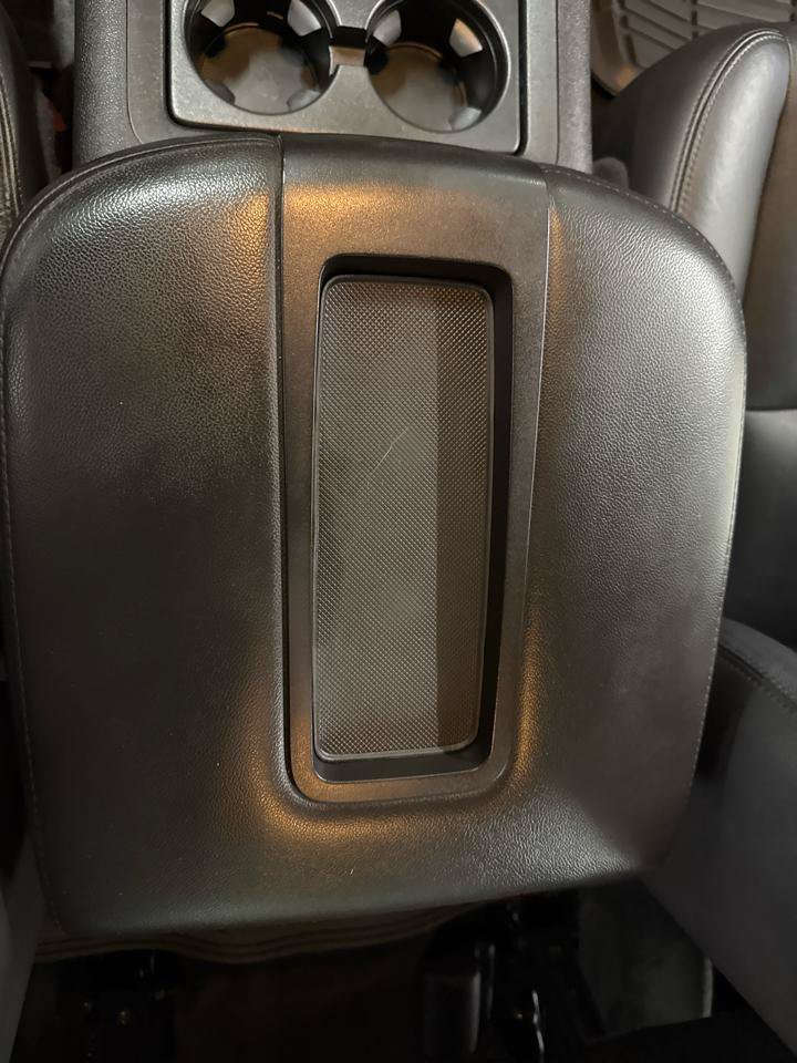 Used 2012 Chevrolet Avalanche LT AWD/4WD image 23