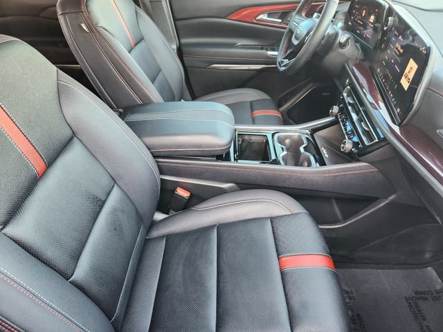 Used 2026 Chevrolet Traverse RS w/ LPO, Floor Liner Package FWD image 19