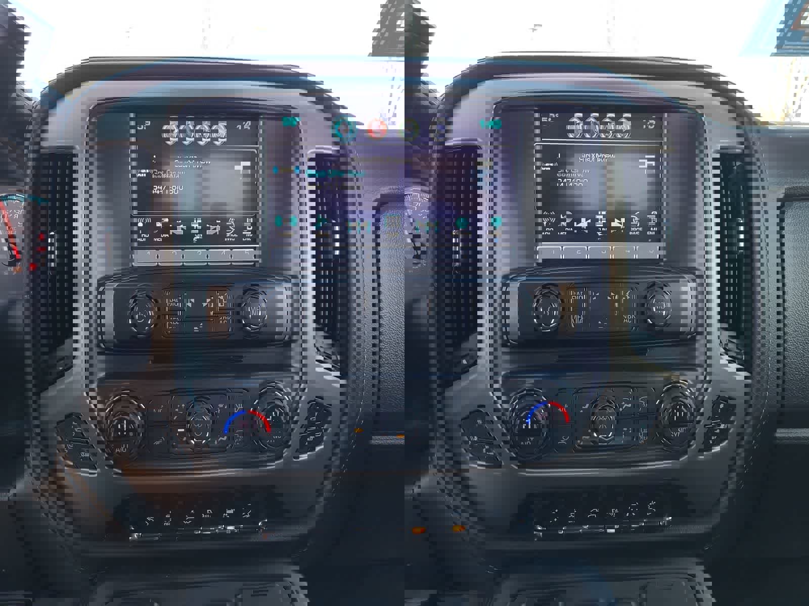 Used 2018 GMC Sierra 1500 Denali image 24