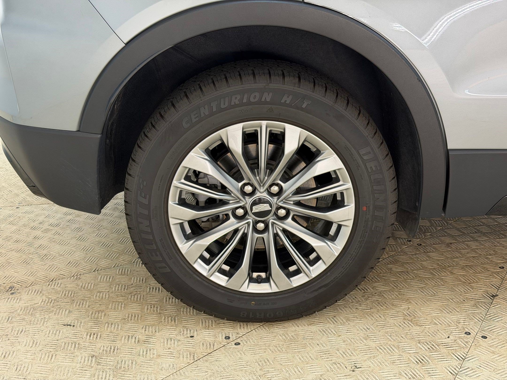 Certified 2025 Cadillac XT4 Premium Luxury AWD/4WD image 12