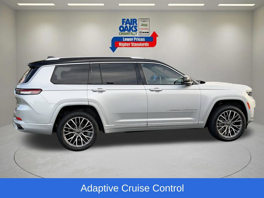 Used 2023 Jeep Grand Cherokee L Summit AWD/4WD image 7