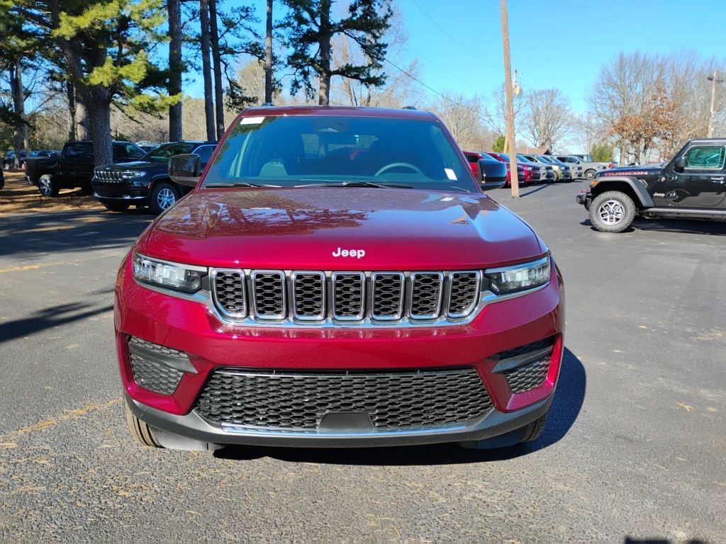 New 2025 Jeep Grand Cherokee Laredo X image 2