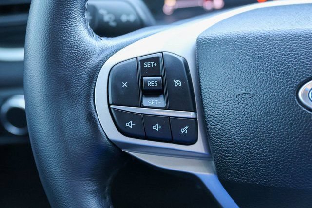Used 2022 Ford Explorer XLT RWD image 8