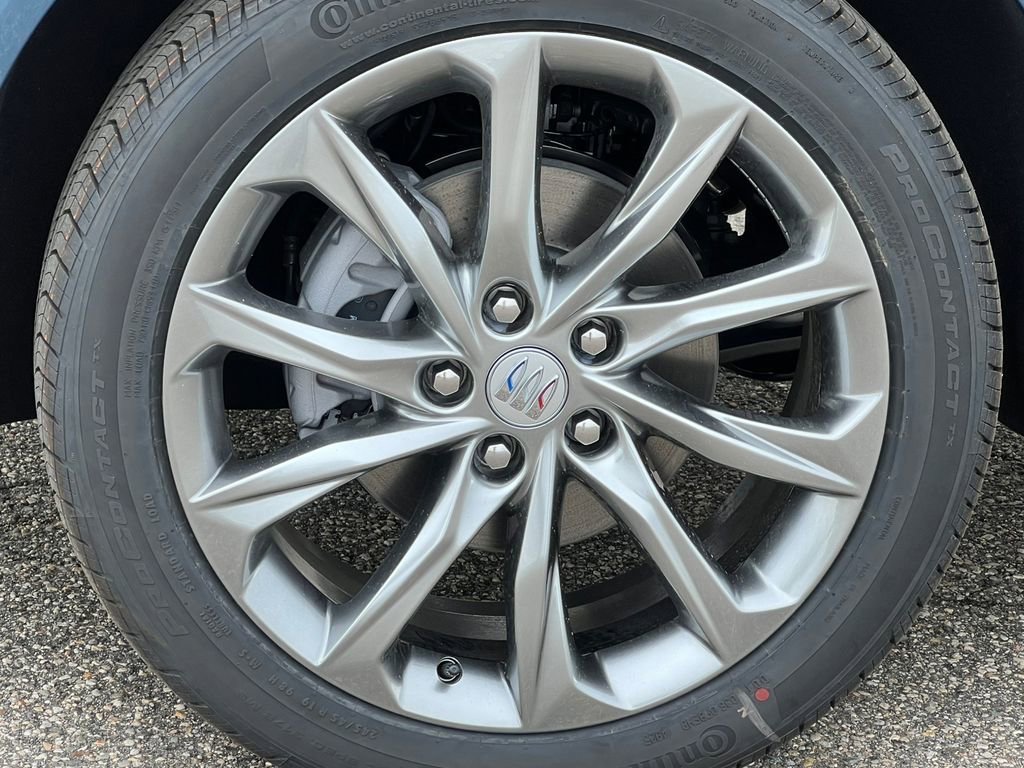 New 2026 Buick Encore GX Avenir w/ Avenir Technology Package AWD/4WD image 8