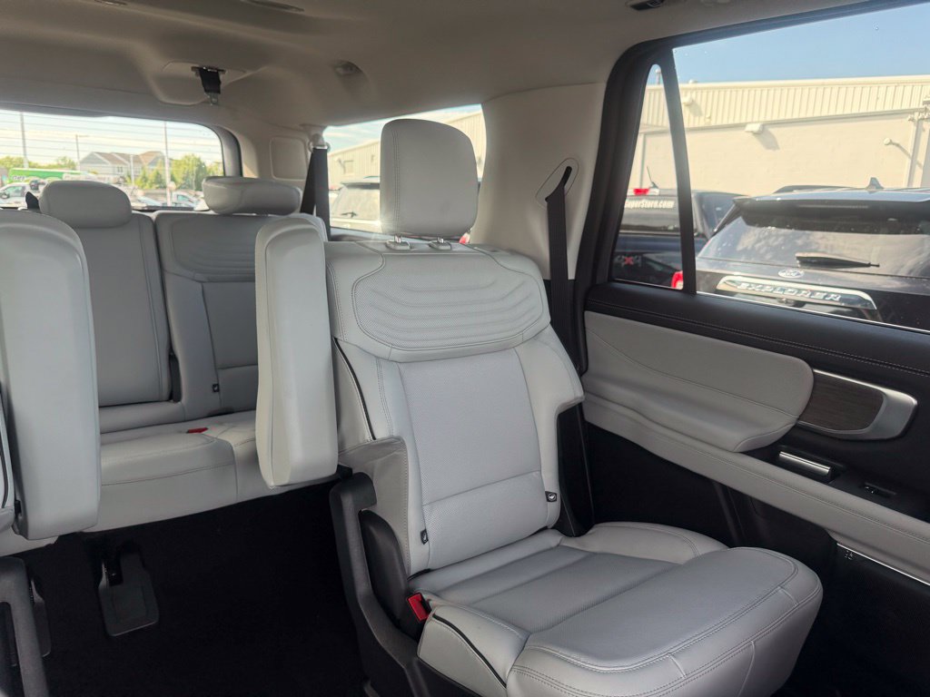 New 2026 Ford Expedition Max Platinum w/ Platinum Ultimate Package AWD/4WD image 75