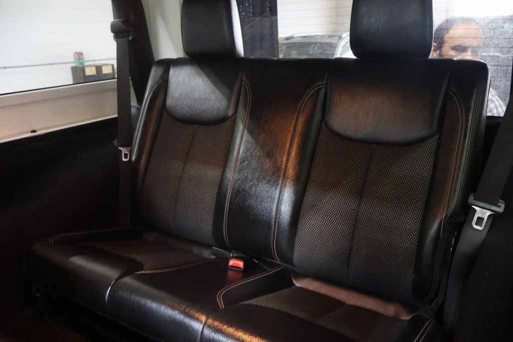 Used 2016 Jeep Wrangler Sahara image 16