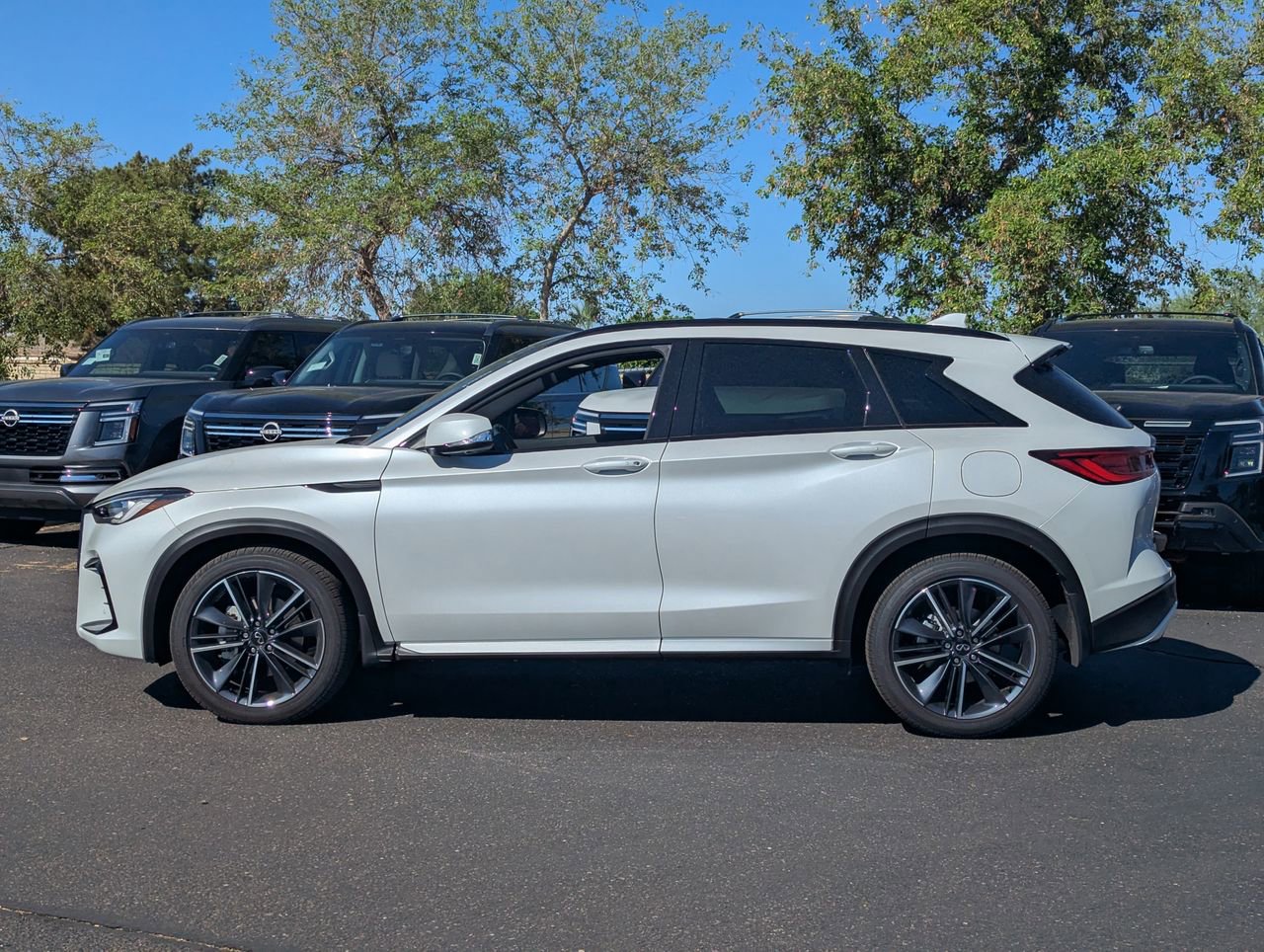Certified 2025 INFINITI QX50 Sport AWD/4WD image 3