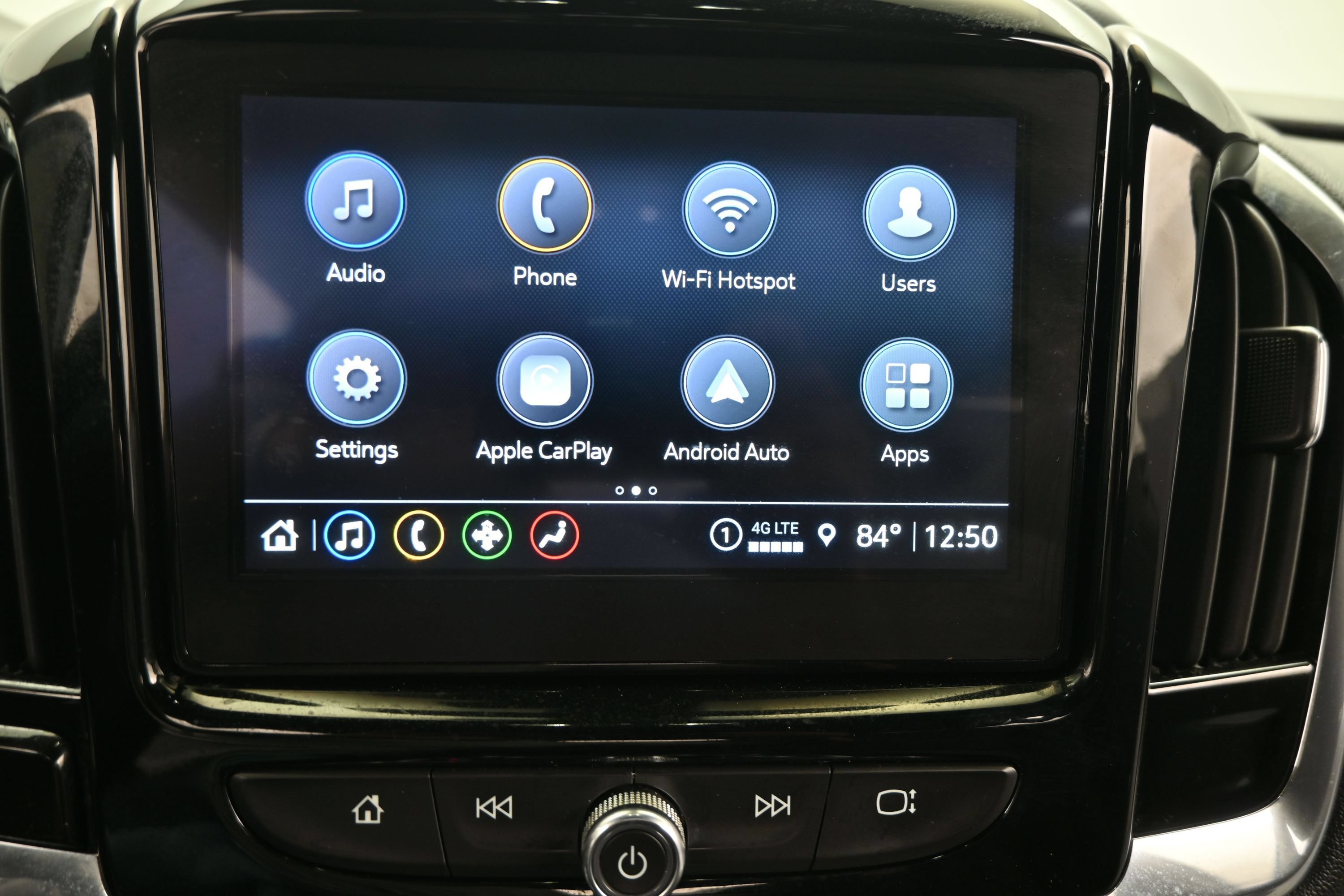 Used 2023 Chevrolet Traverse LT FWD image 23