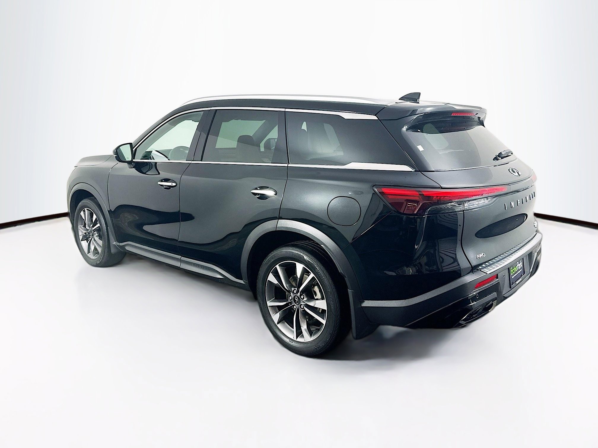 Used 2023 INFINITI QX60 Luxe w/ Cargo Package AWD/4WD image 5