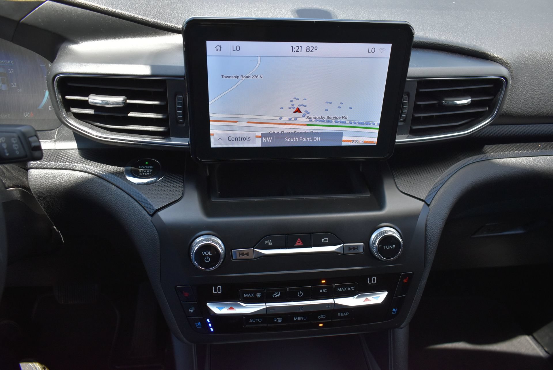Used 2020 Ford Explorer ST AWD/4WD image 30